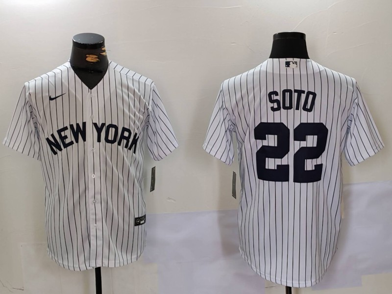 Men's New York Yankees #22 Juan Soto White Cool Base Stitched Baseball Jersey 3 Men's New York Yankees #22 Juan Soto White Cool Base Stitched Baseball Jersey 3