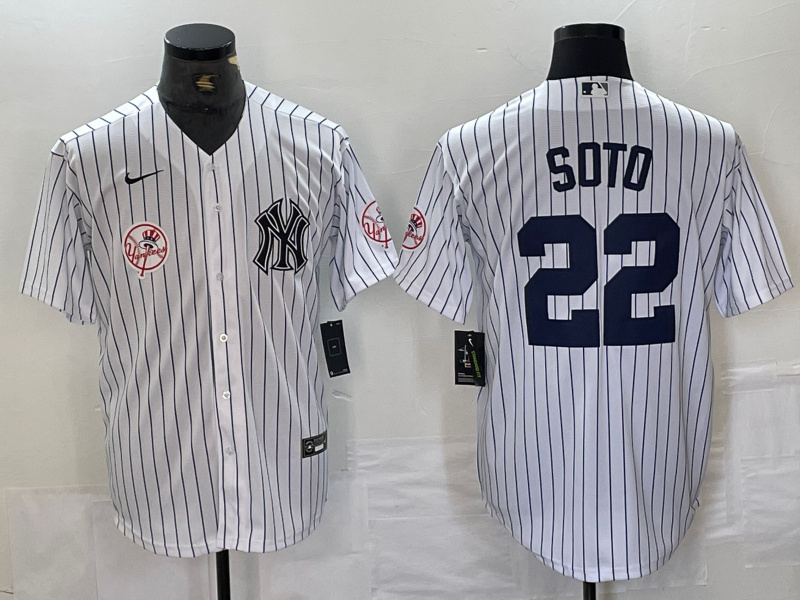Men's New York Yankees #22 Juan Soto White Cool Base Stitched Baseball Jersey 4 Men's New York Yankees #22 Juan Soto White Cool Base Stitched Baseball Jersey 4