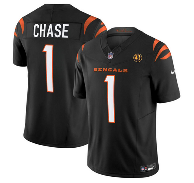 Men's Cincinnati Bengals #1 Ja'Marr Chase Black 2023 F.U.S.E. With John Madden Patch Vapor Limited Stitched Football Jersey Men's Cincinnati Bengals #1 Ja'Marr Chase Black 2023 F.U.S.E. With John Madden Patch Vapor Limited Stitched Football Jersey